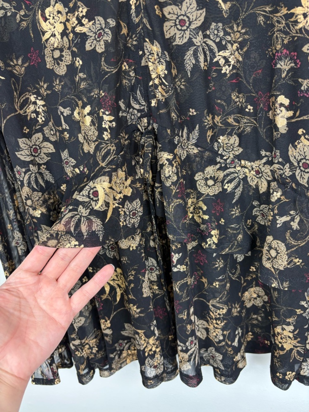 Style & Co. Fairycore Black Floral Blouse Gold Accents XL 90s Whimsy - Picture 4 of 10